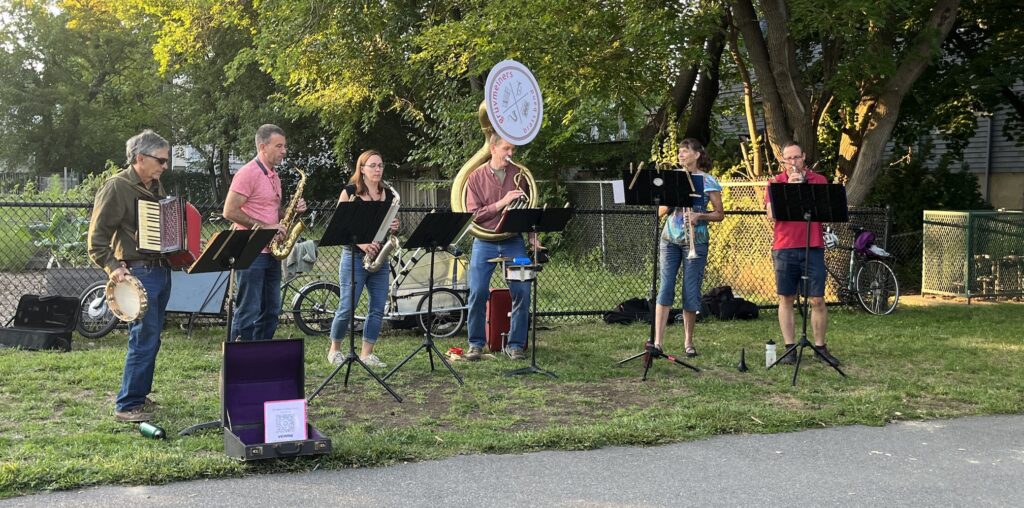 Live music in park. 